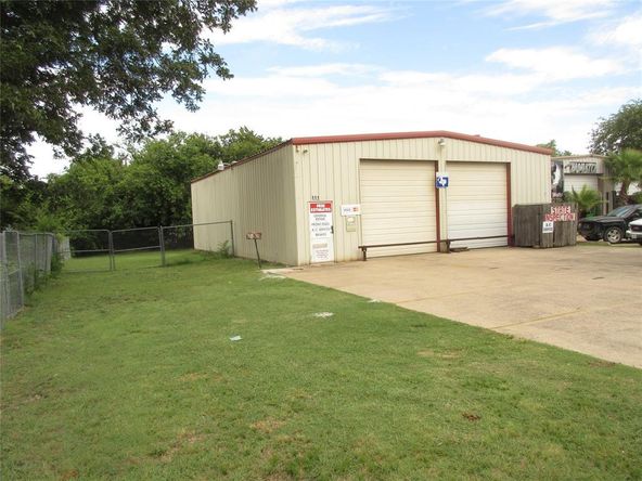 808 S Hampton Rd, Dallas, TX 75208